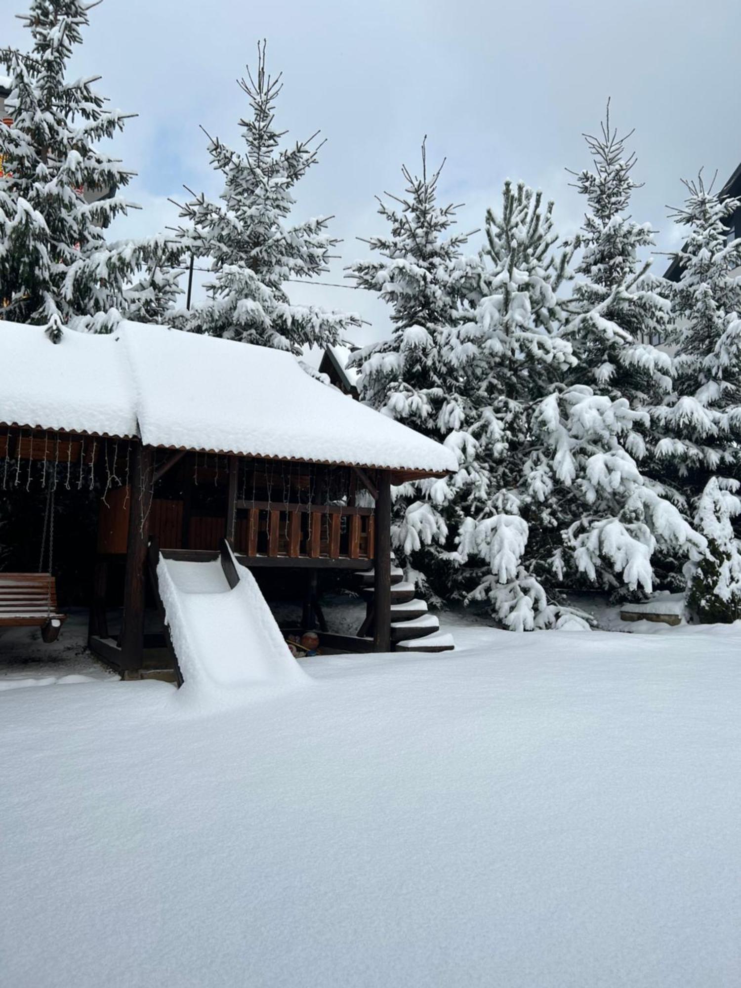 Guest House Kaspiy บูโคเวล ภายนอก รูปภาพ