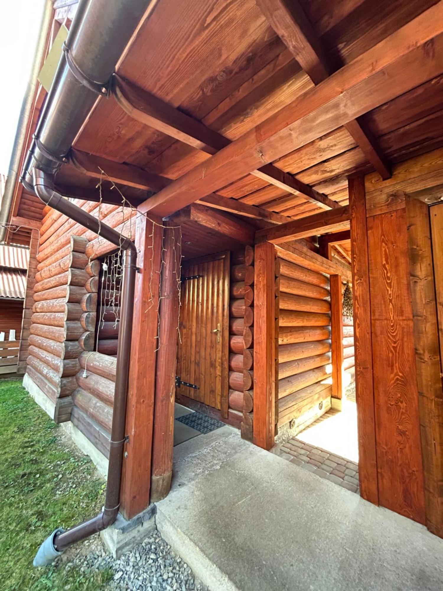 Guest House Kaspiy บูโคเวล ภายนอก รูปภาพ