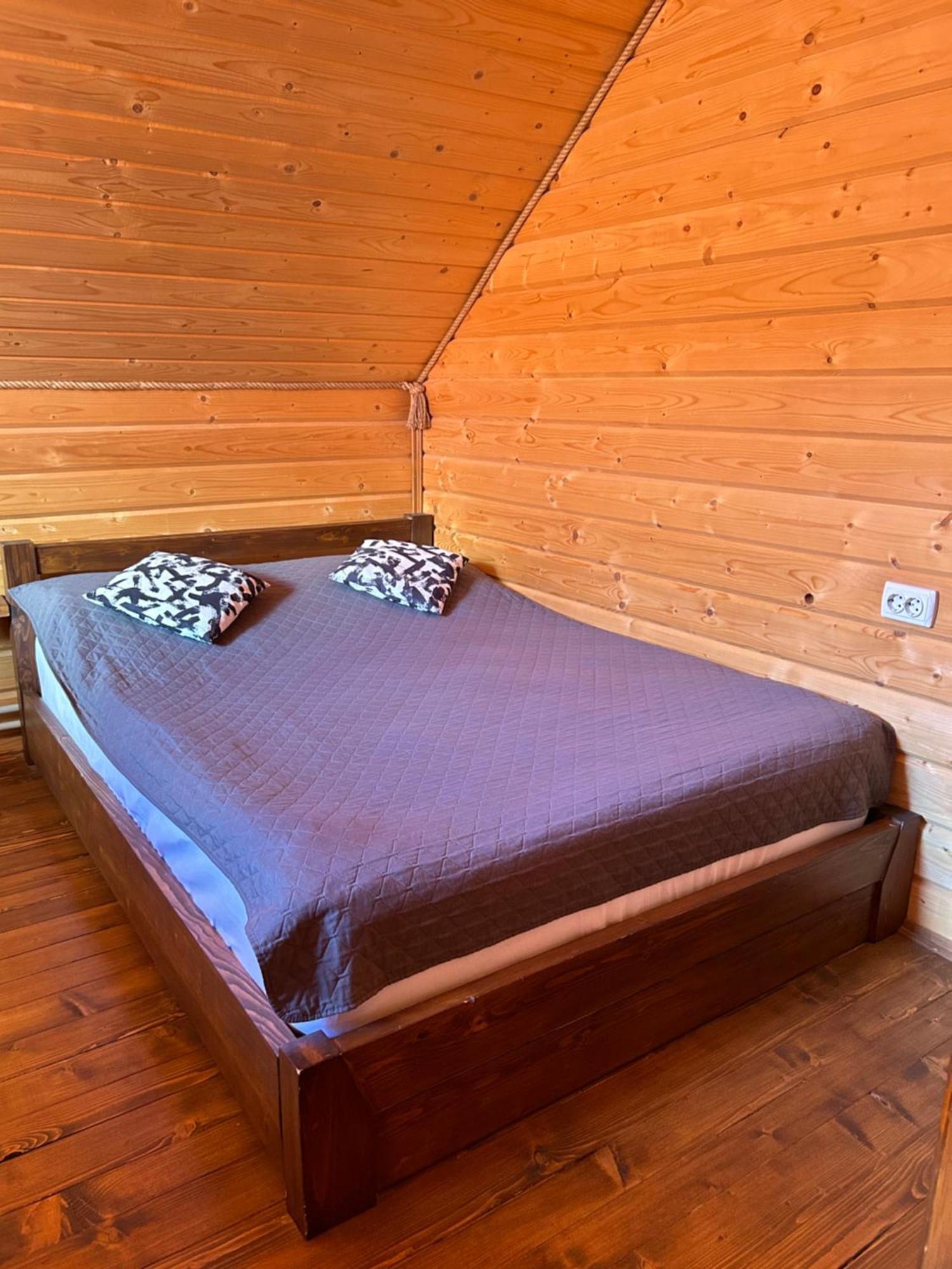 Guest House Kaspiy บูโคเวล ภายนอก รูปภาพ