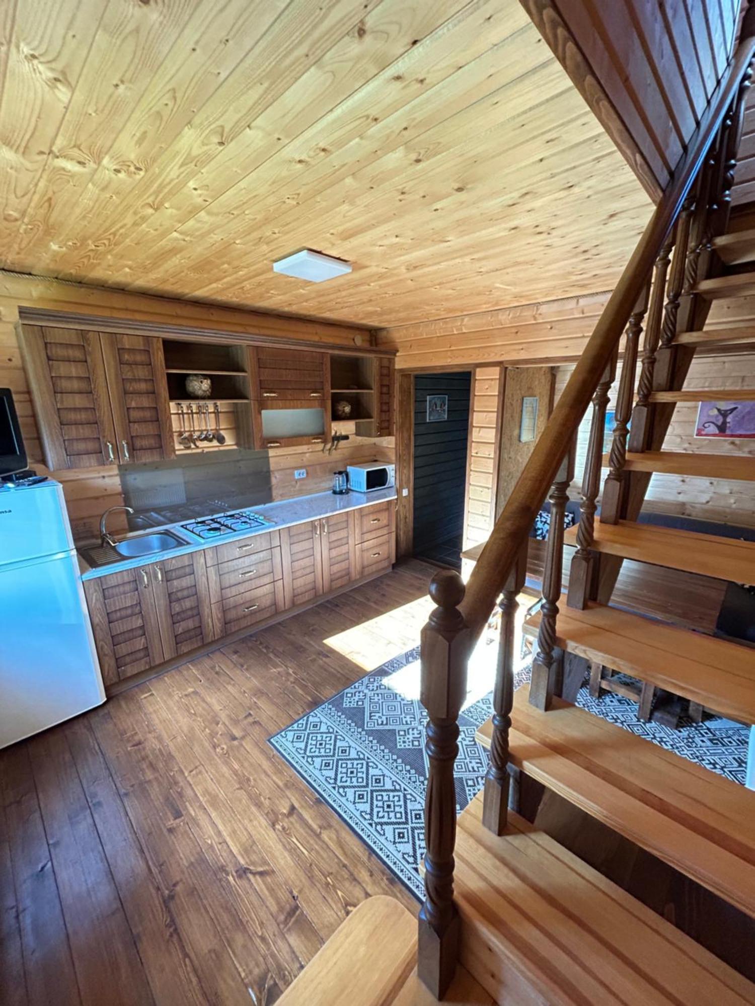 Guest House Kaspiy บูโคเวล ภายนอก รูปภาพ