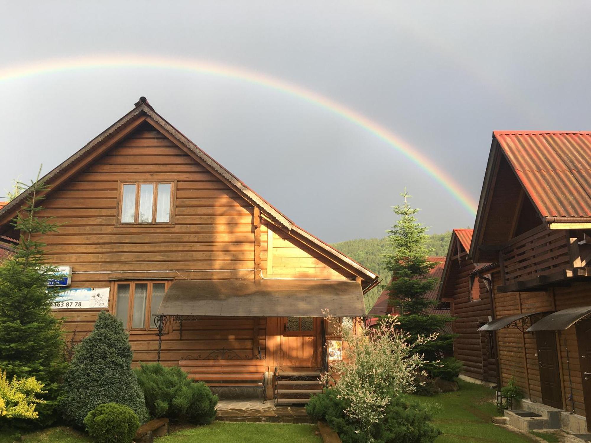 Guest House Kaspiy บูโคเวล ภายนอก รูปภาพ
