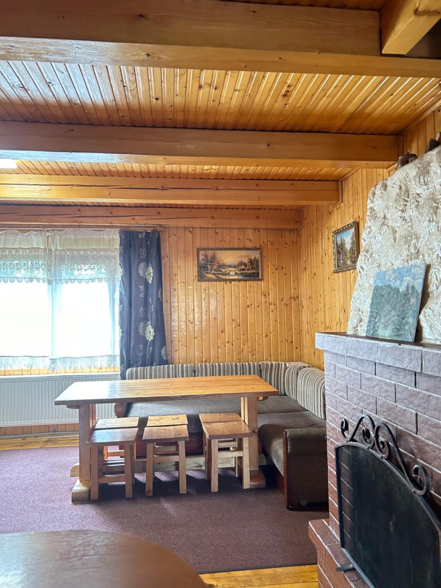 Guest House Kaspiy บูโคเวล ภายนอก รูปภาพ
